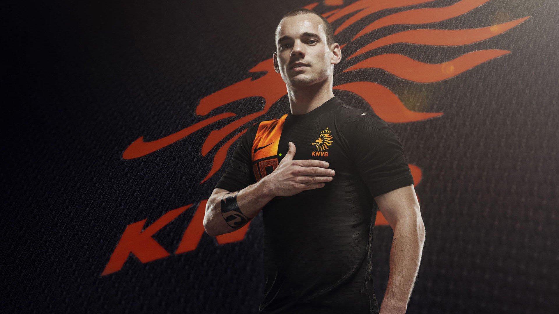 开翻航母引京城足坛巨震 国安官微遭下课刷屏 球迷疾呼还我施密特